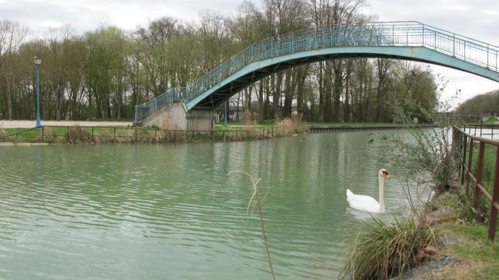 Les Collinades De Chalons Otel Dış mekan fotoğraf